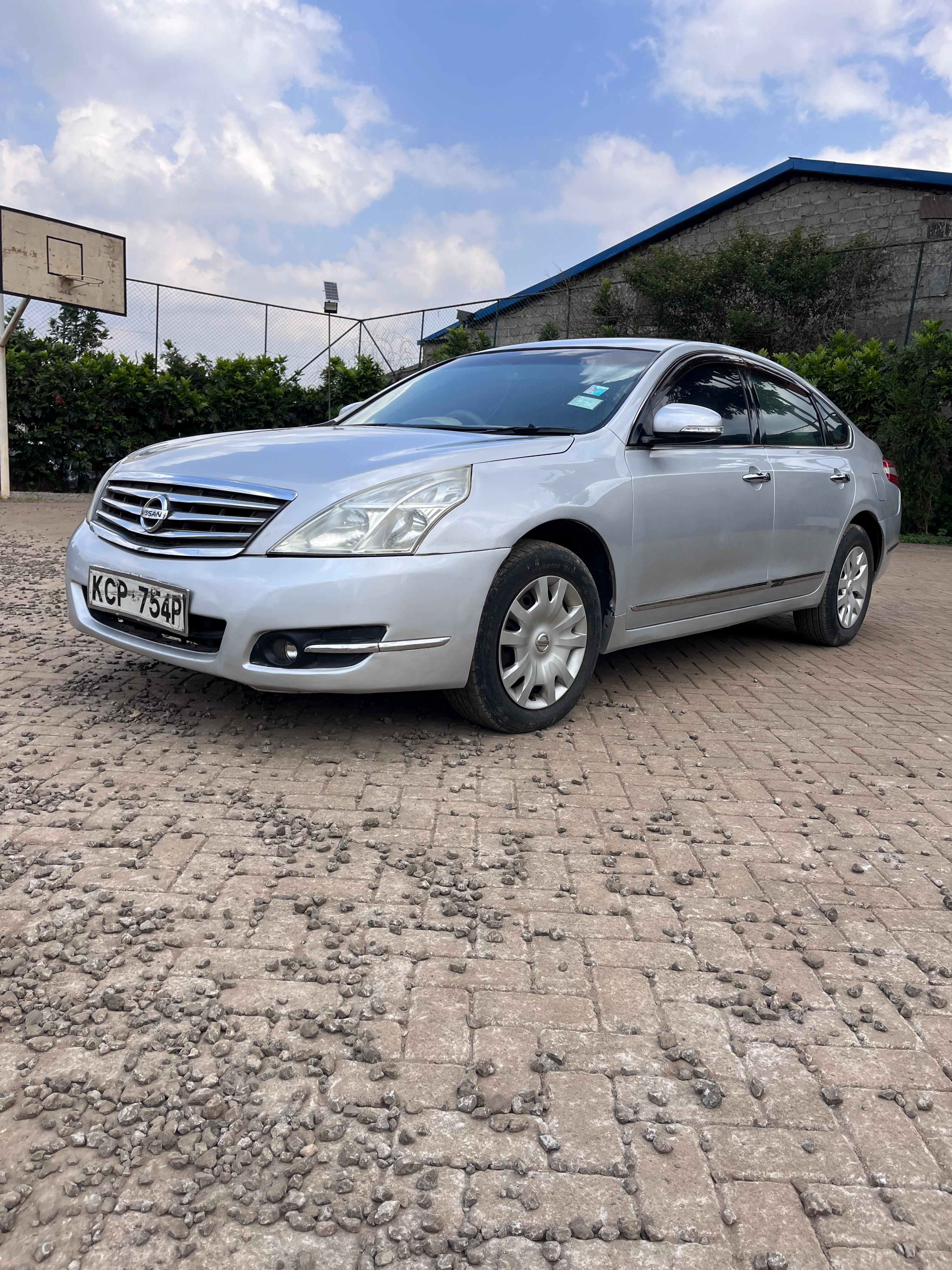 Nissan Teana 2010