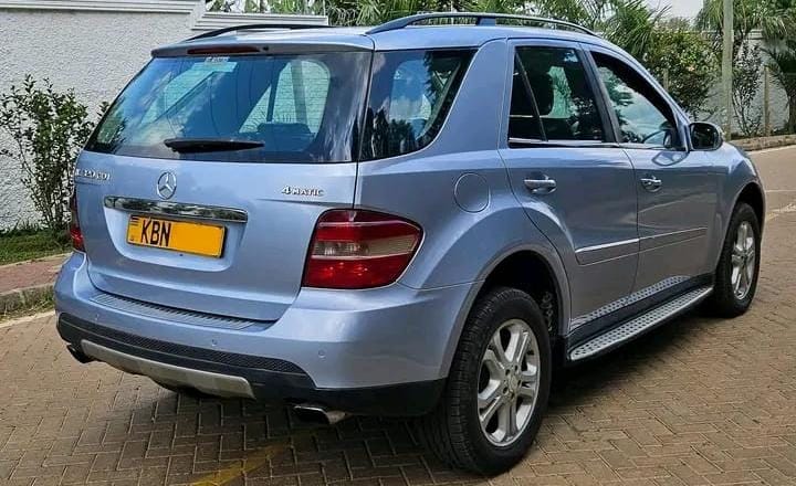 Mercedes-Benz M-Class 2009