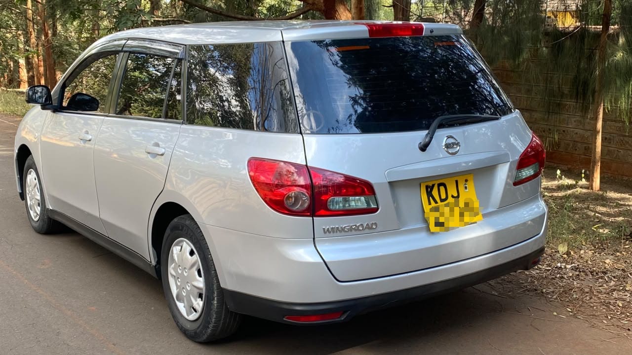 Nissan Wingroad 2015