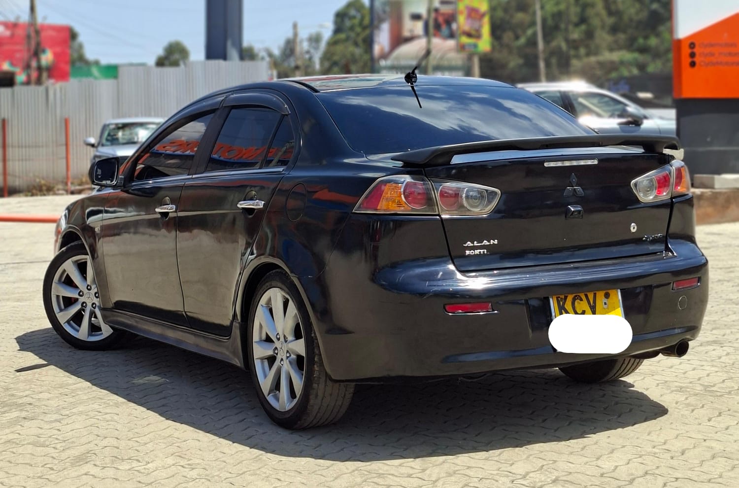 Mitsubishi Lancer 2012