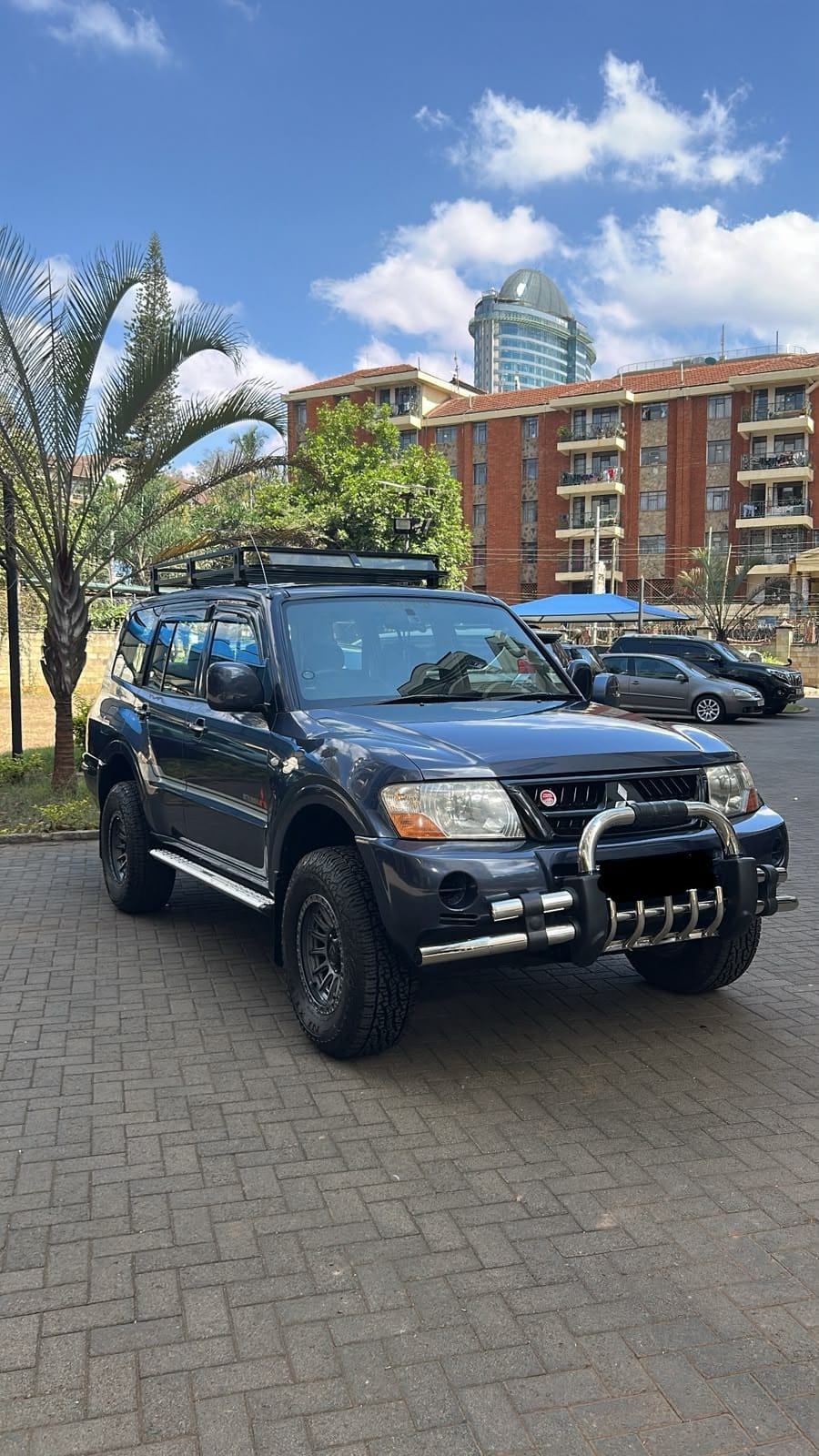 Mitsubishi Pajero 2004