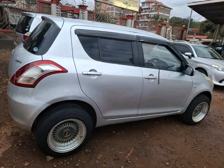 Suzuki Swift 2012