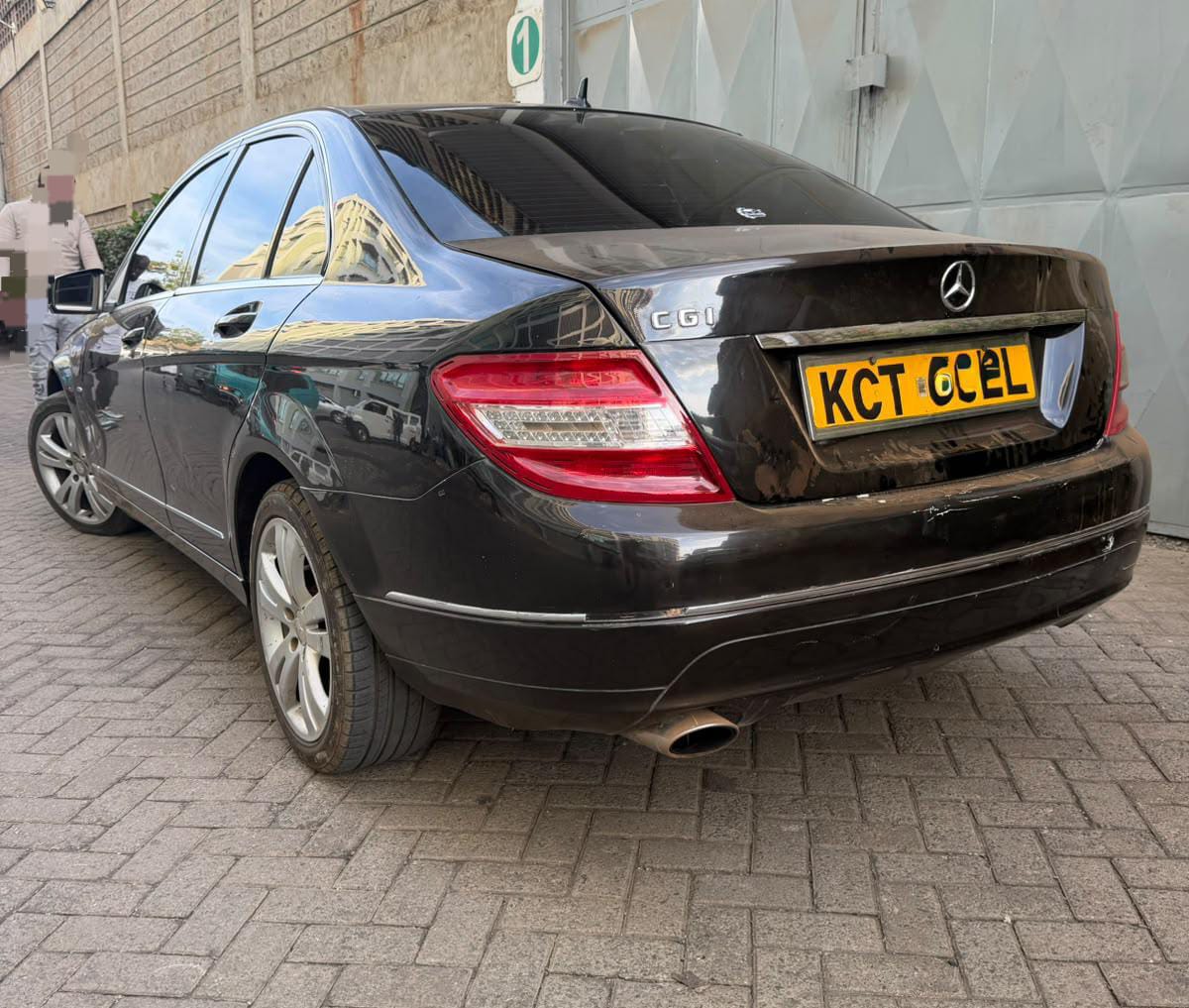Mercedes-Benz C-Class 2011