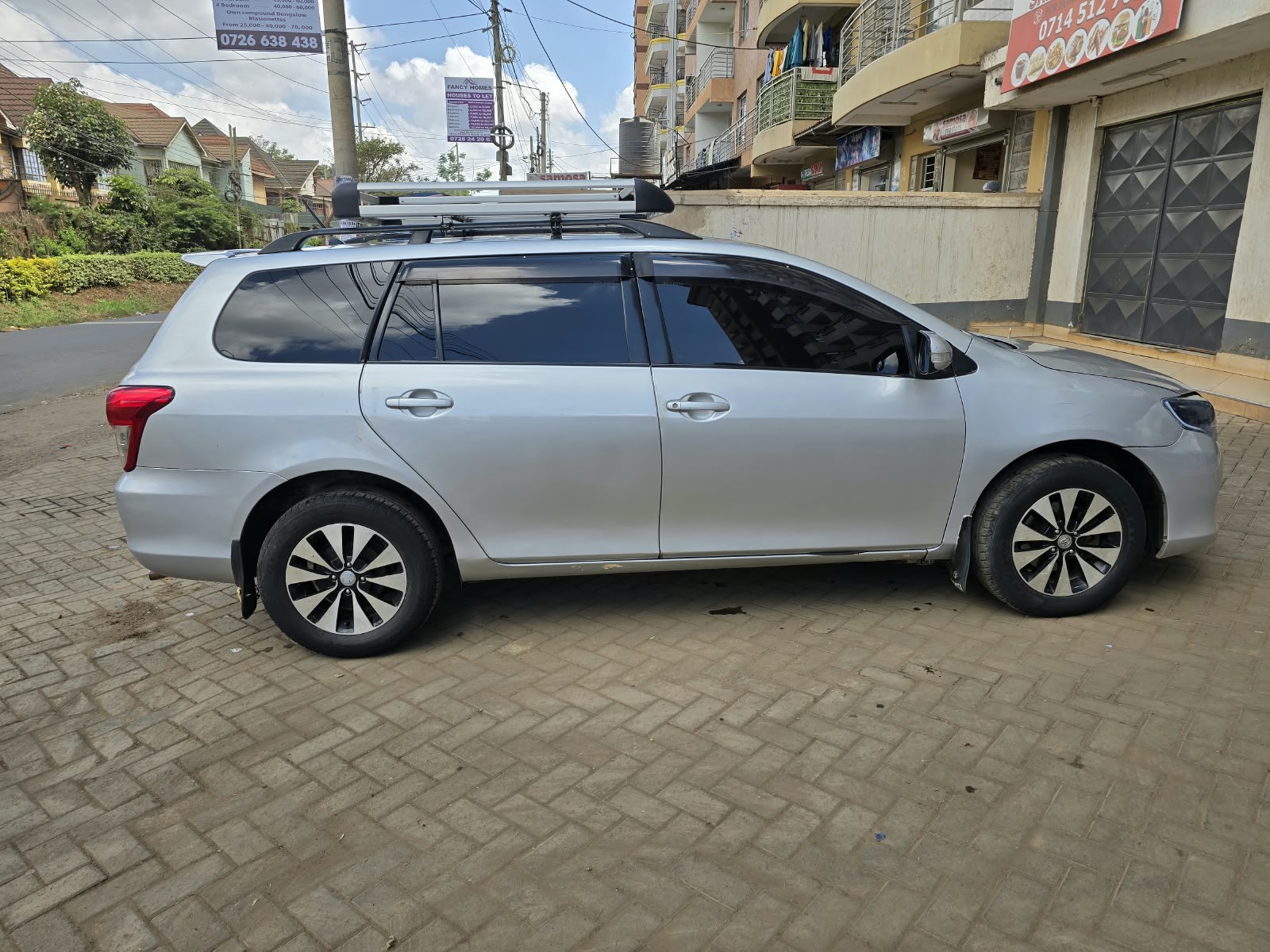 Toyota Fielder 2011