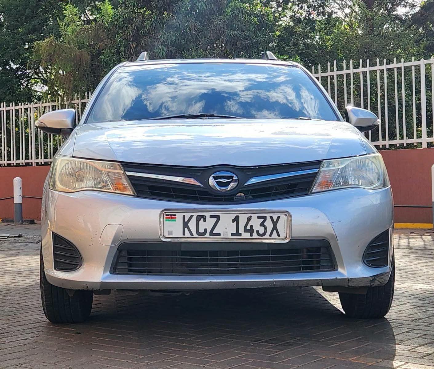 Toyota Fielder 2013