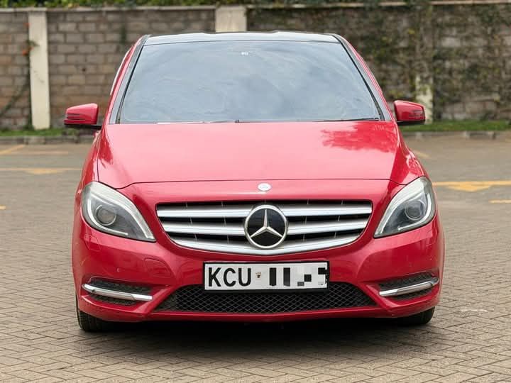 Mercedes-Benz B-Class 2013